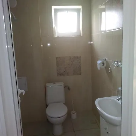 орлите Apartament *